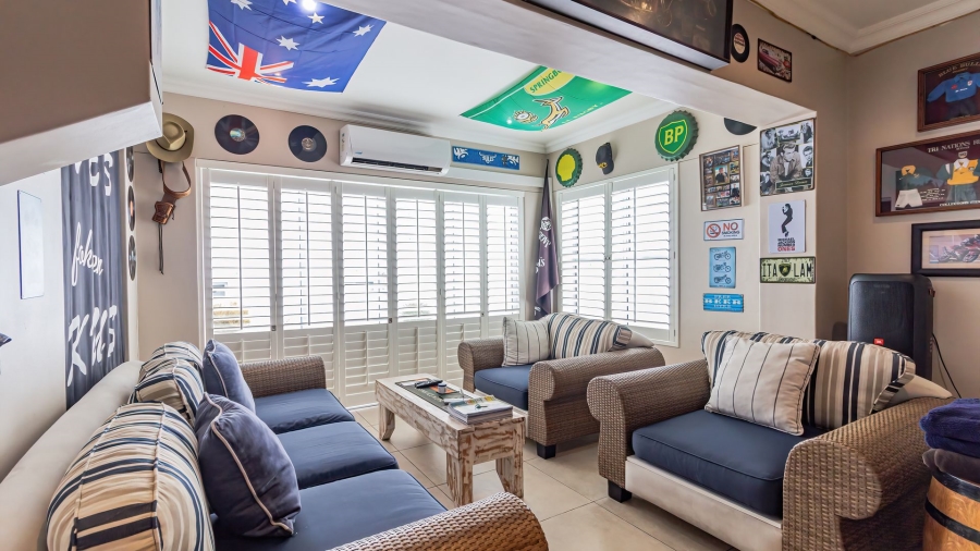 4 Bedroom Property for Sale in Blue Lagoon Western Cape